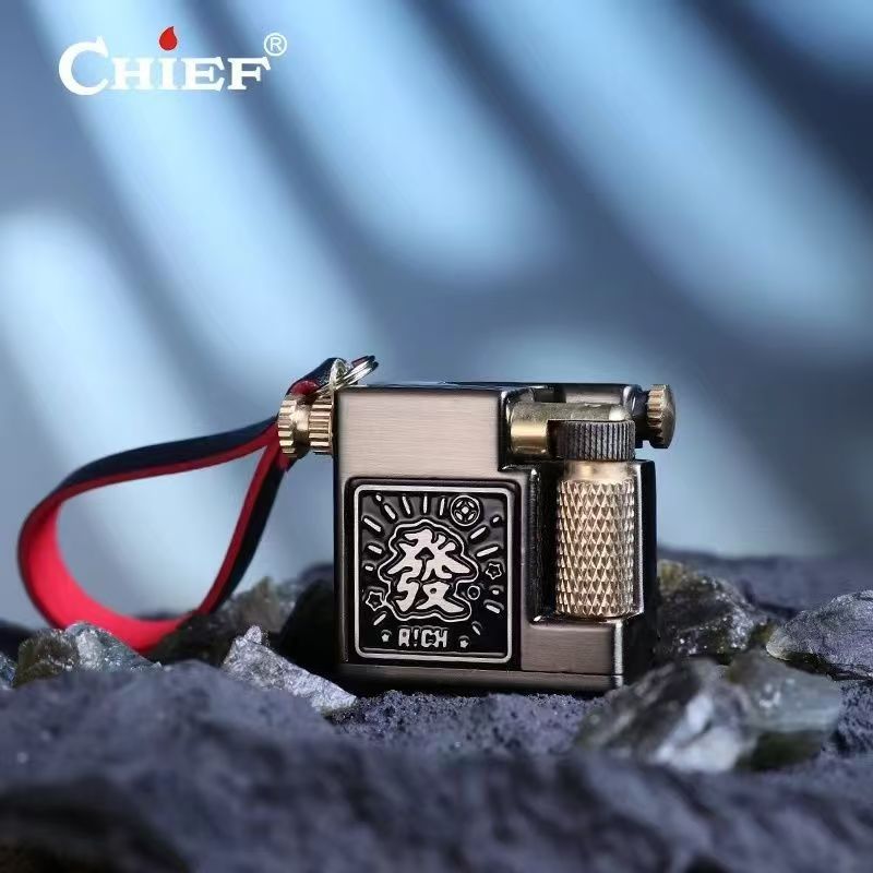 CHIEF 715 ミニスクエアフリントライター リフトアー - Fire Starting Kit のレビューと価格